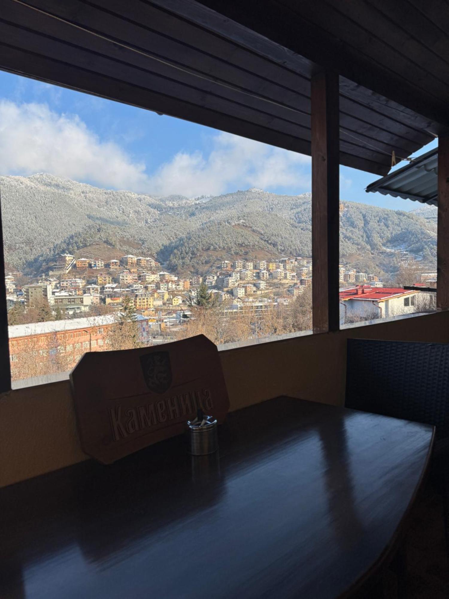 Guest House Tanevi 데빈 외부 사진